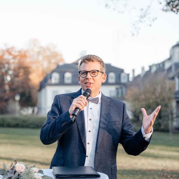 Andreas Luck am Mikrofon